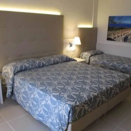 Hotel Residence Holiday Апарт-отель Сирмионе