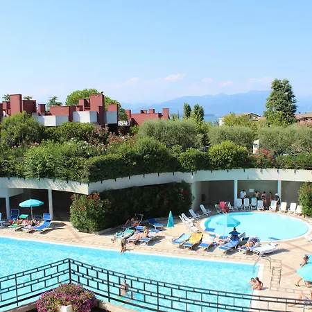 Hotel Residence Holiday Hotel apartamentowy