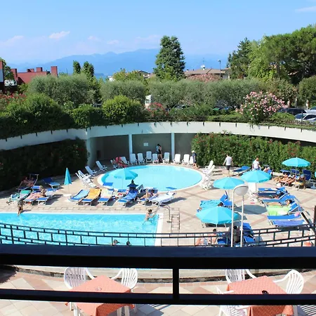 Hotel apartamentowy Hotel Residence Holiday