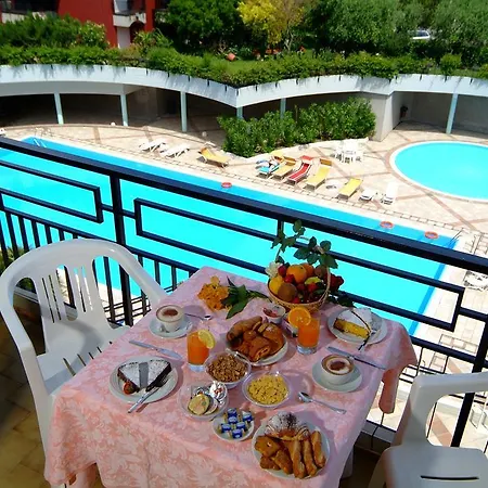 Aparthotel Hotel Residence Holiday